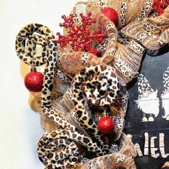 Winter Gnome Wreath Cheetah Leopard Print Deco Mesh Bow - Picture 4 of 7